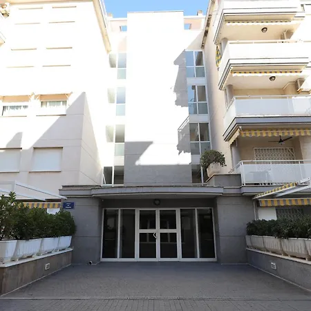 Apartament Atico Con Piscina En Excelente Urbanizacion By Hometels